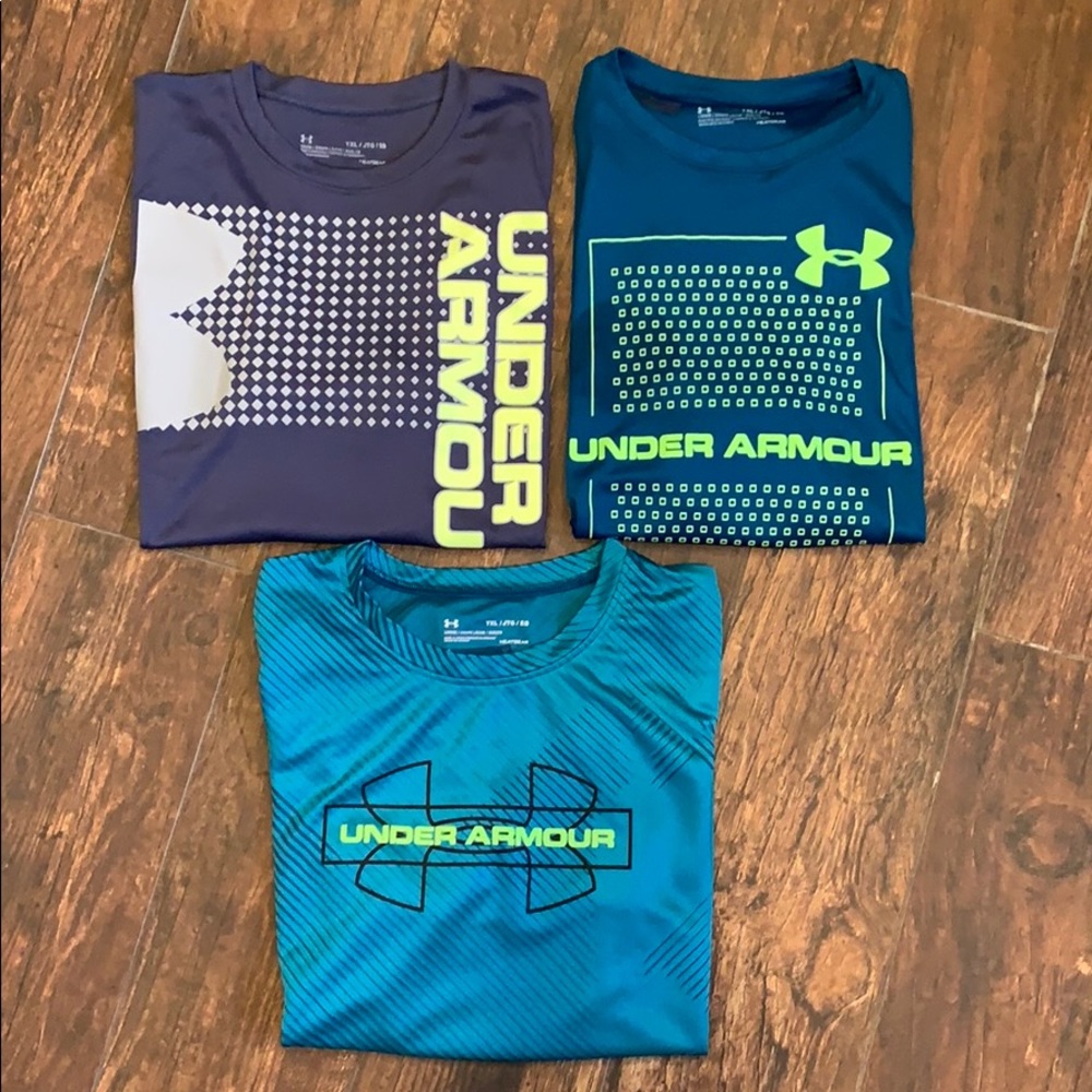 Three Under Armour boys t-shirts